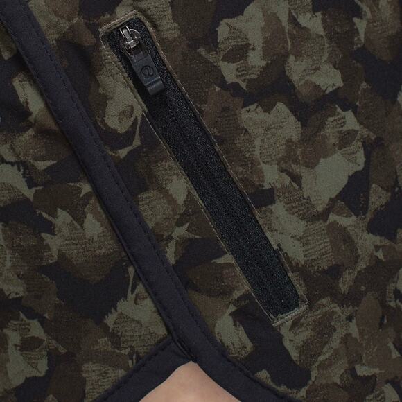 LULULEMON Tracker Short III Mystic Jungle Fatigue Green Black 4 - Picture 3 of 11